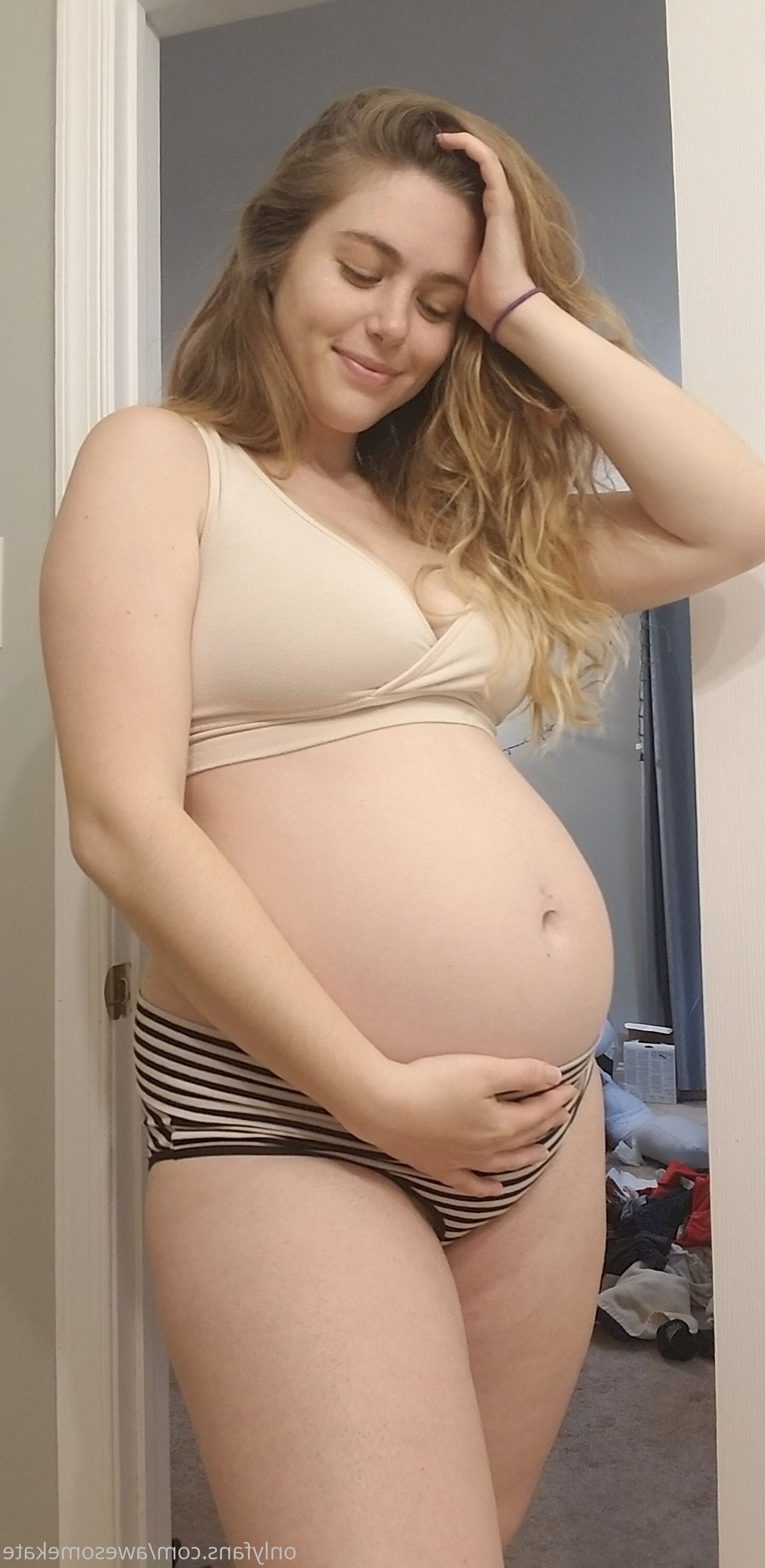 Unshaved Preggo AwesomeKate