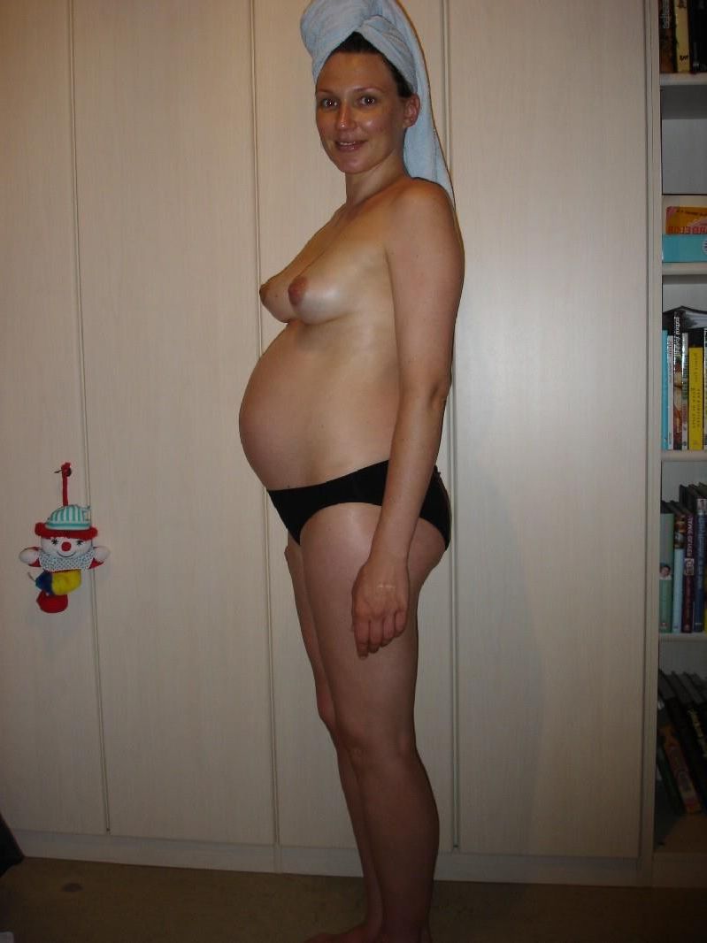 Pregnant Dutch Woman Private Pics