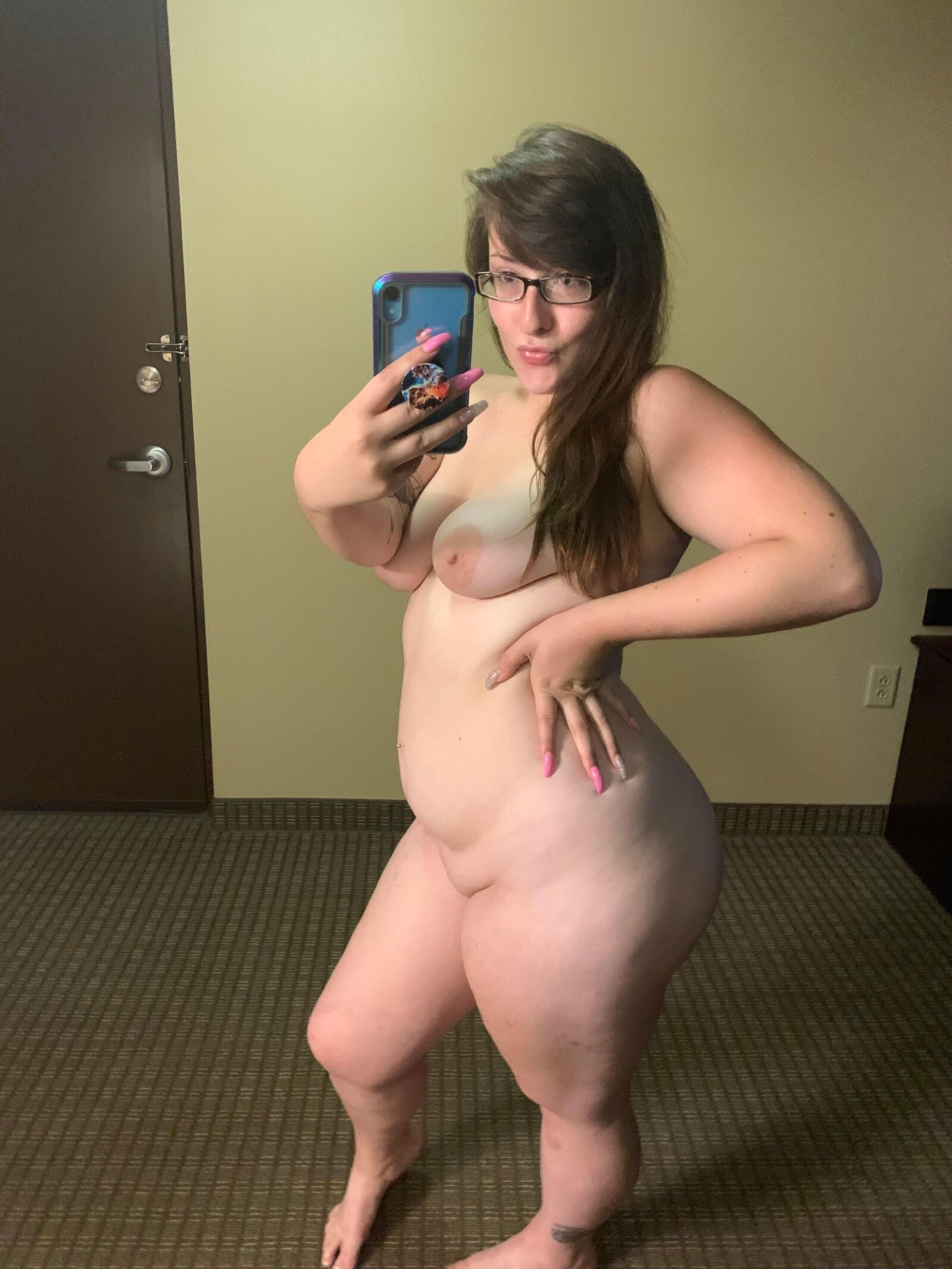 Nerdy Pawg Natalia Naughty