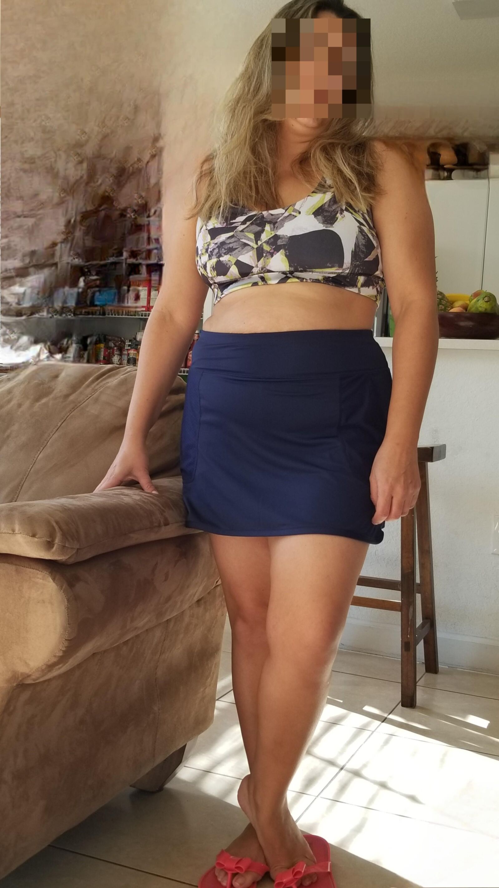 Latina caída con buenas tetas