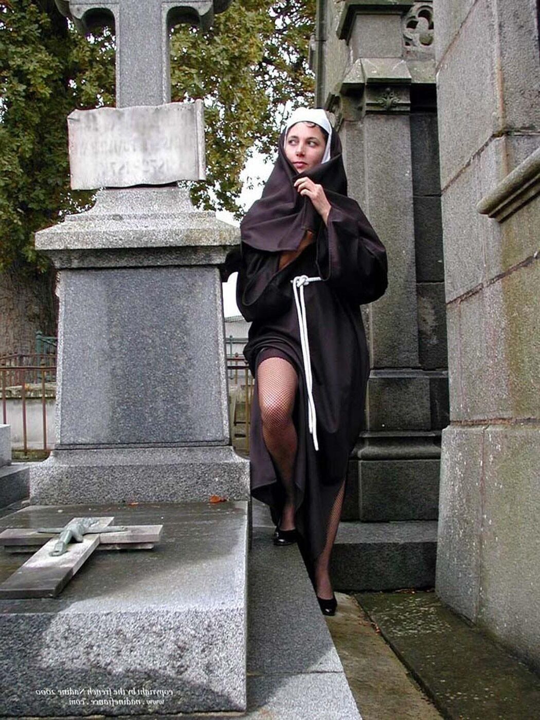 French Nadine Sexy French Exhibitionist Cemetery Nonne