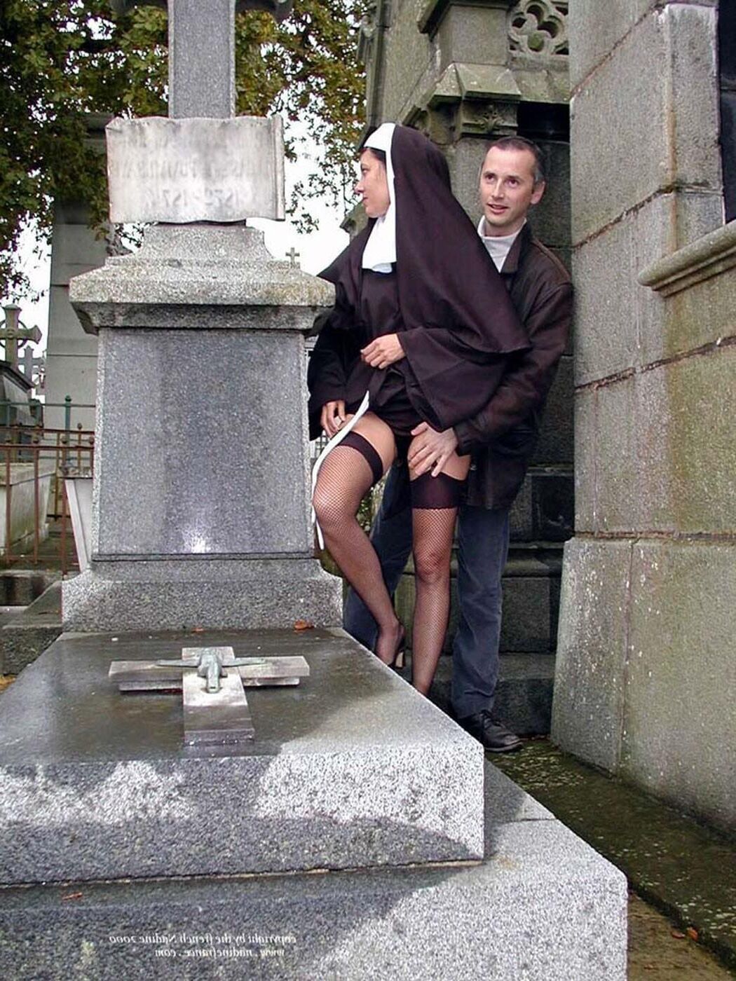 French Nadine Sexy French Exhibitionist Cemetery Nonne