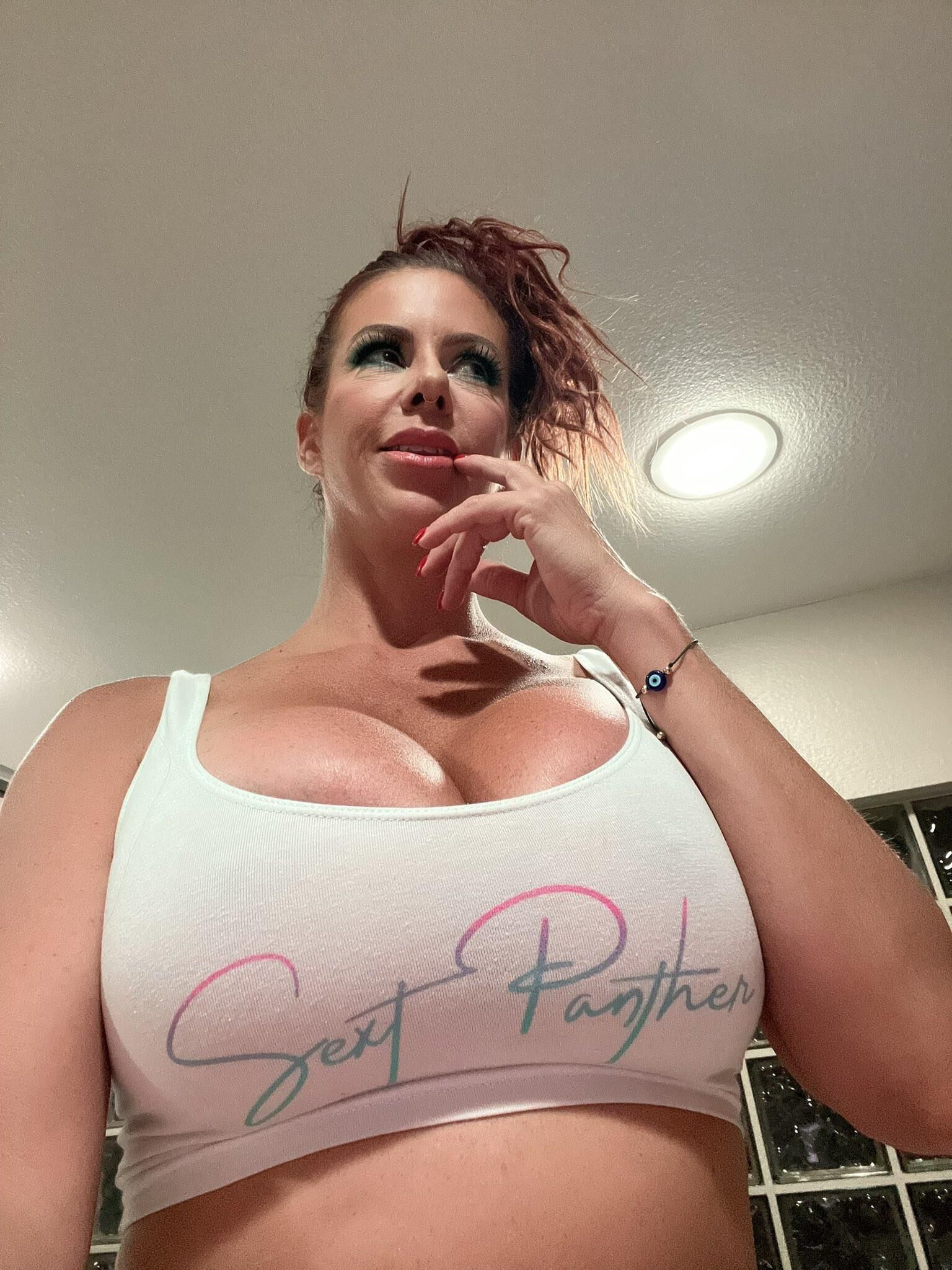 Alexis Fawx Uber Milf