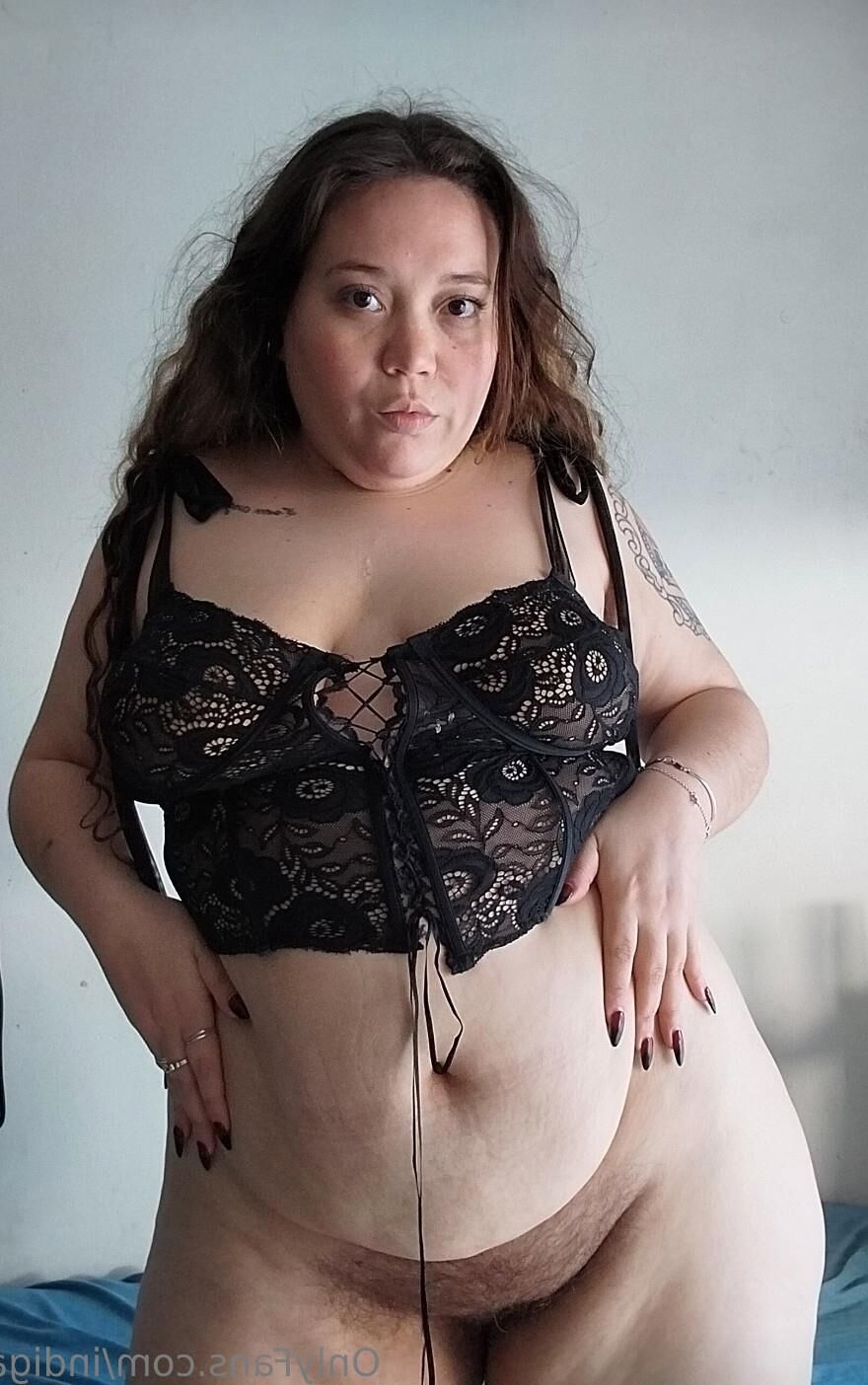 BBW Latina Peluda Indiga