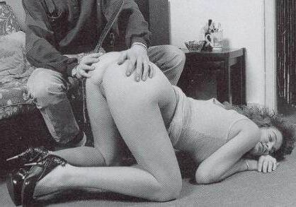 レトロなスパンキングフェブラスと彼女が望むもの
