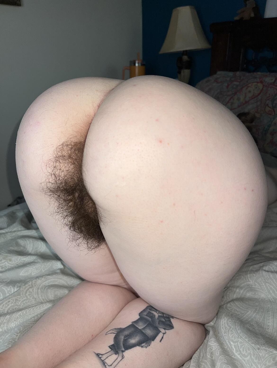 hairy 