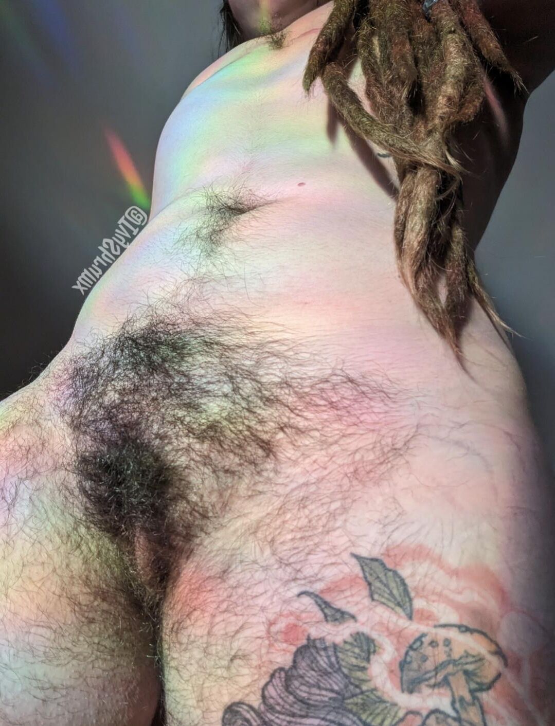 hairy 