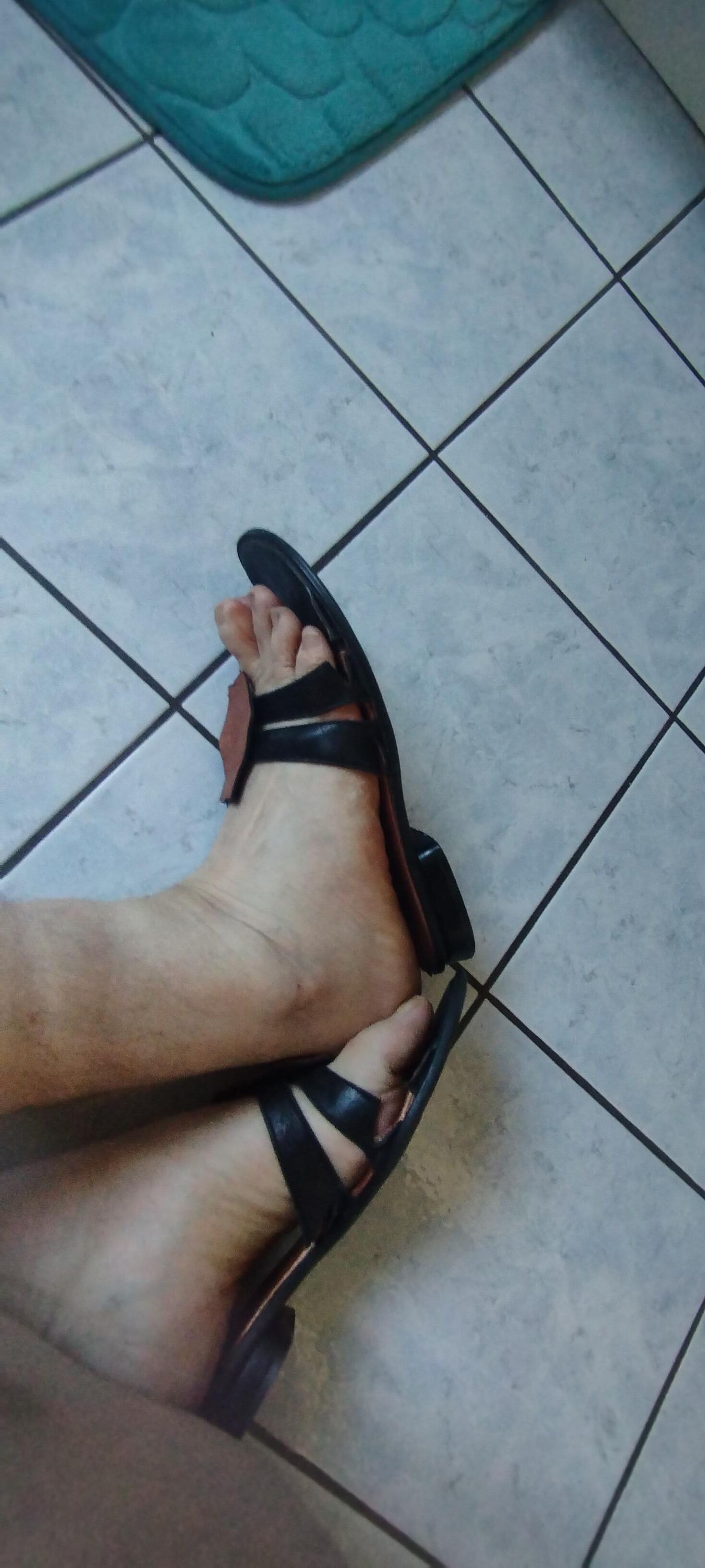 feet sandales 