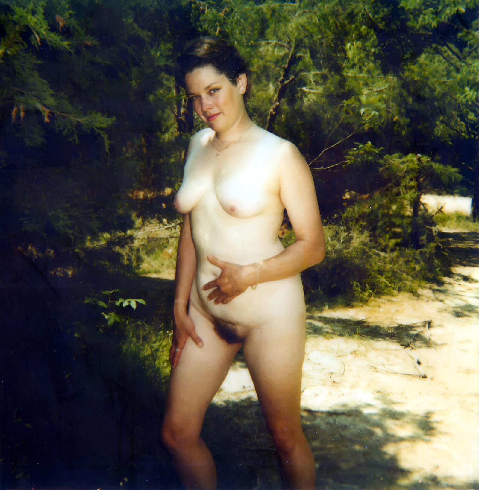 Mi esposa Barbara en el bosque, parte de Polaroid