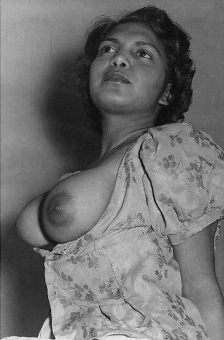 Vintage Naked and Topless Women 