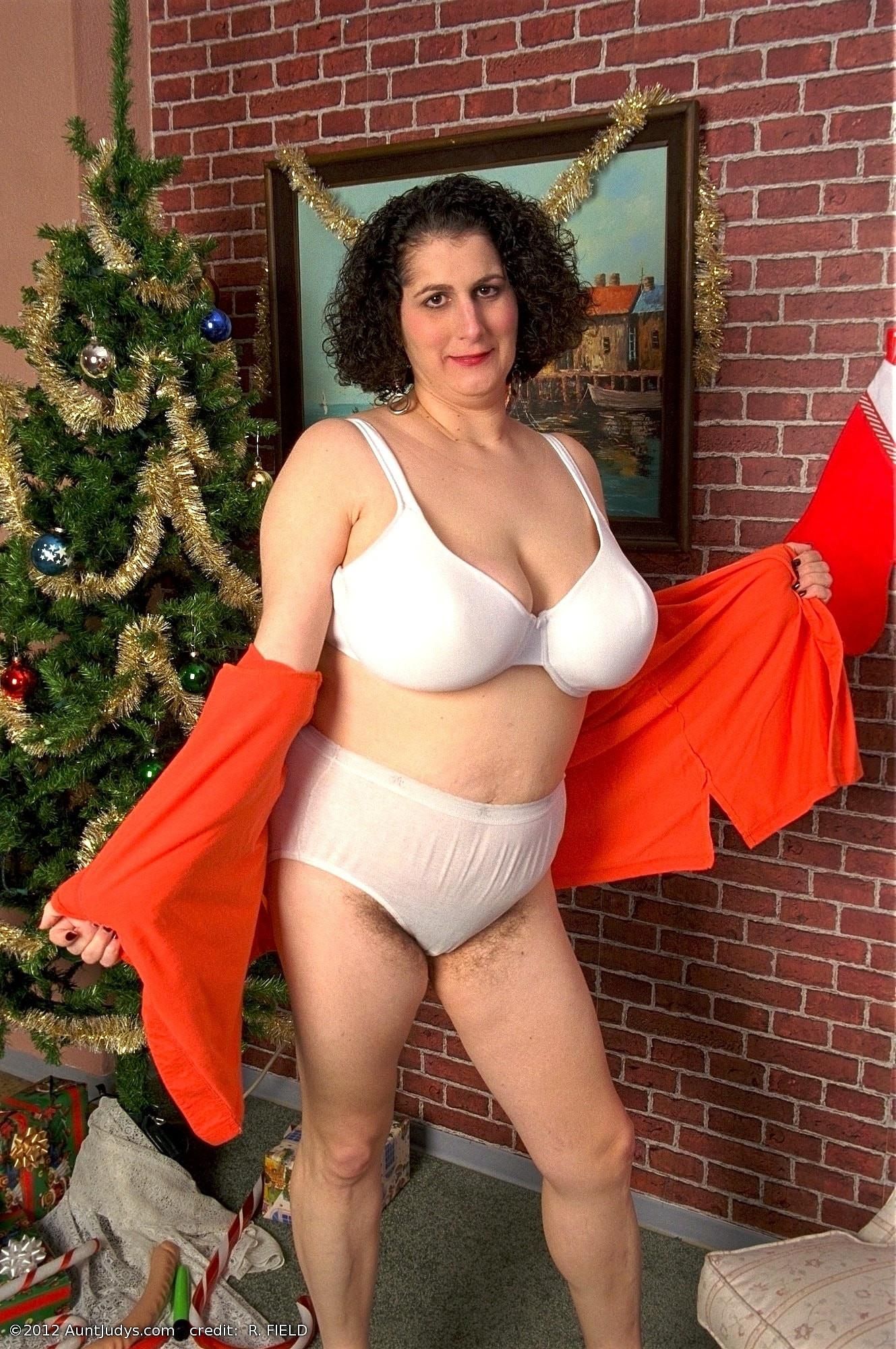 Big Boner für haarige reife Becky