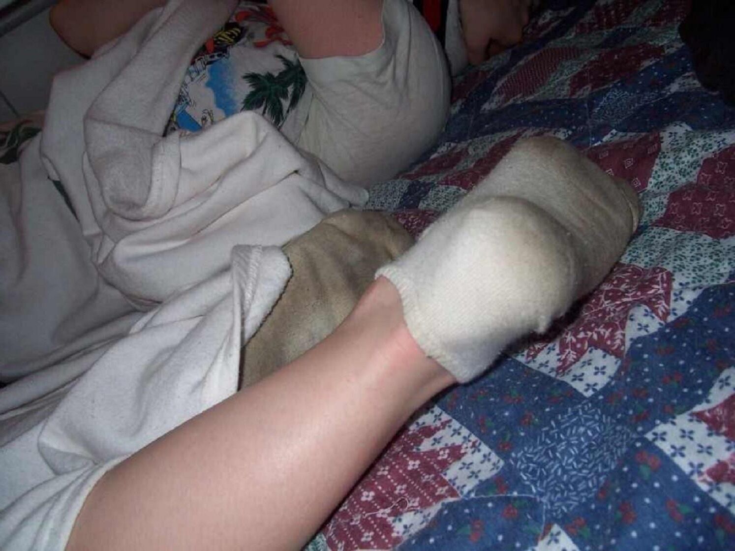 I LOVE SOCKS AND ASIAN GIRLS!!!