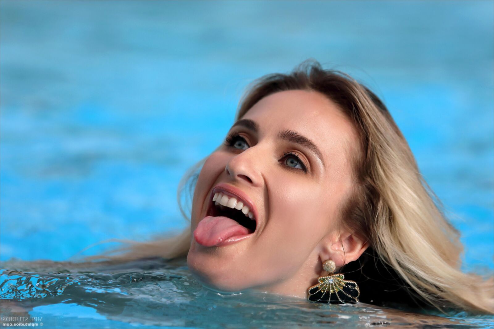 Cara Mell esfriando