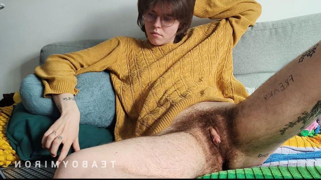 FTM peludo TEABOOBYMIRON