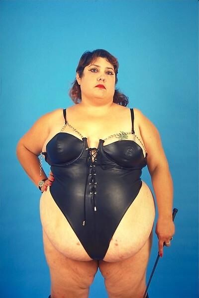生意気な、ふしだらな