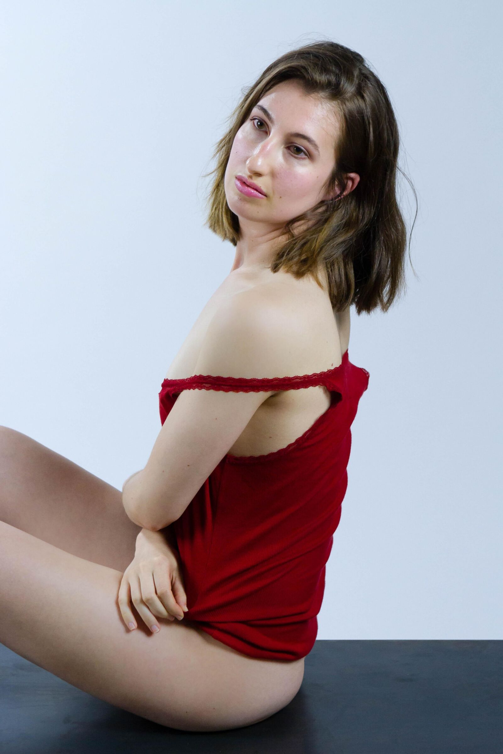 Natural amateur wife first modeling