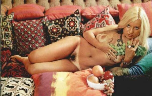 Beauties with pubes from yesteryear