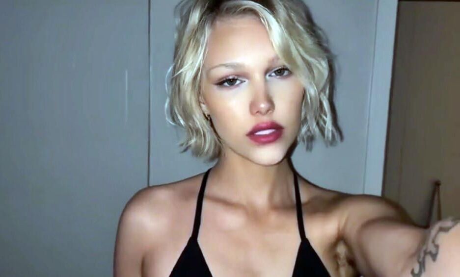 Hairy Celebrity Armpits 