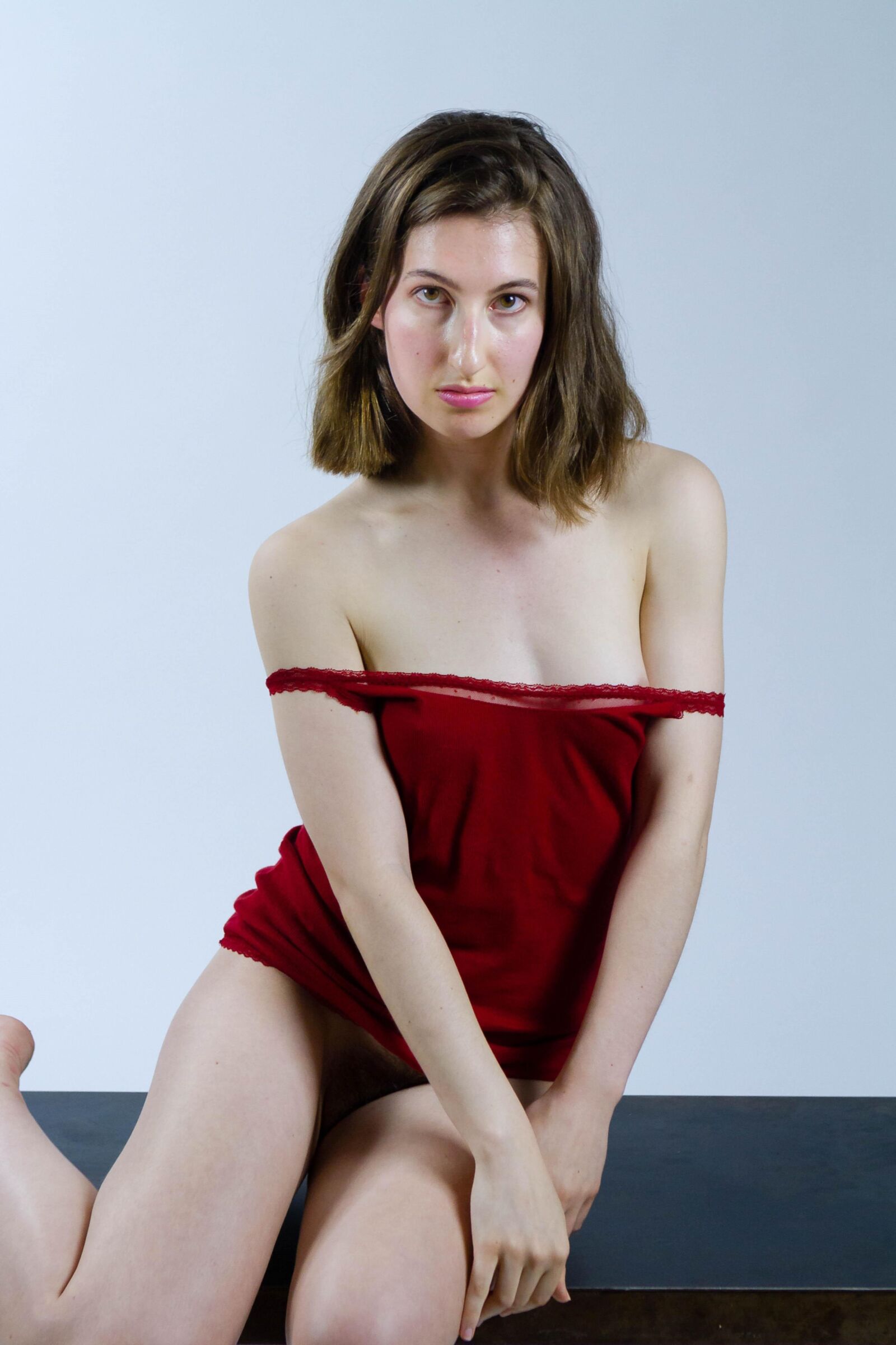 Natural amateur wife first modeling