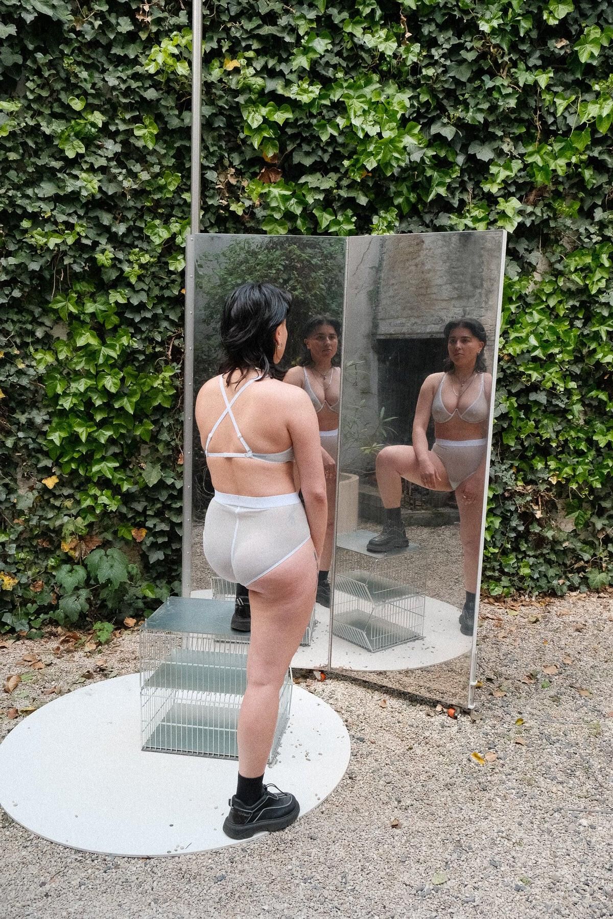 Lafilledo Lingerie et ses putains