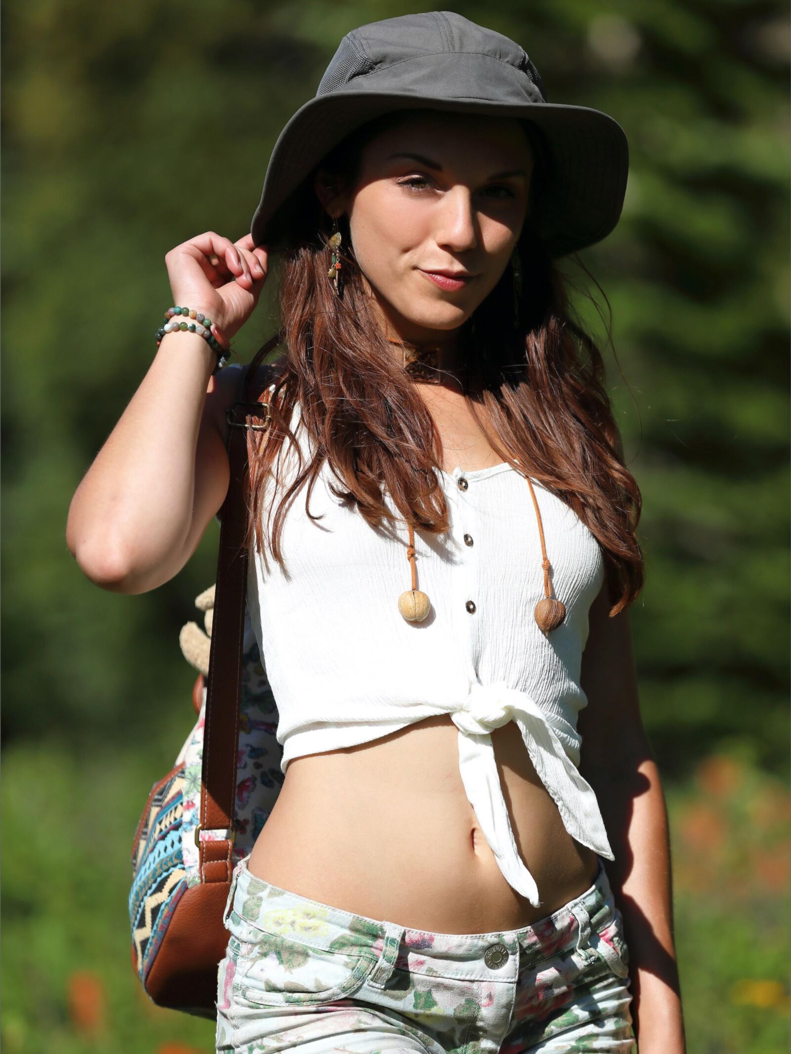 Elena The bare hunt