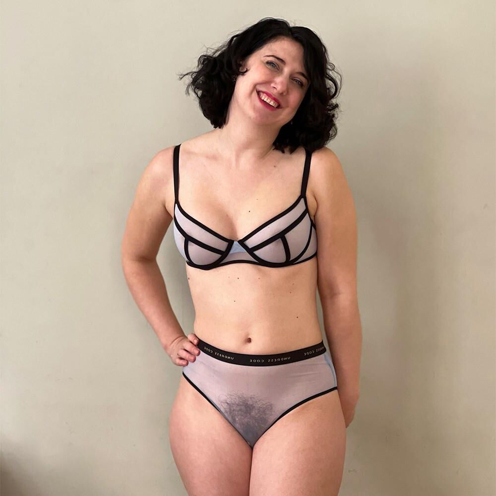 	Amour fou Lingerie et ses femmes poilues