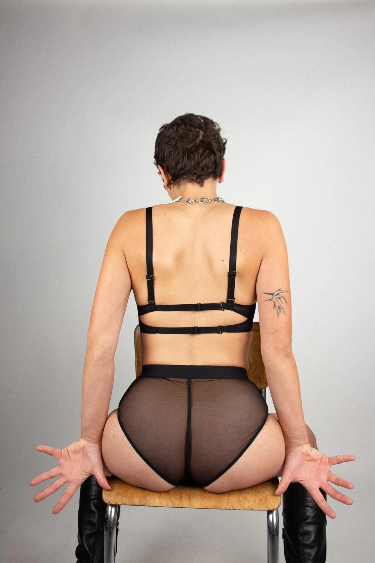 Lafilledo Lingerie et ses putains