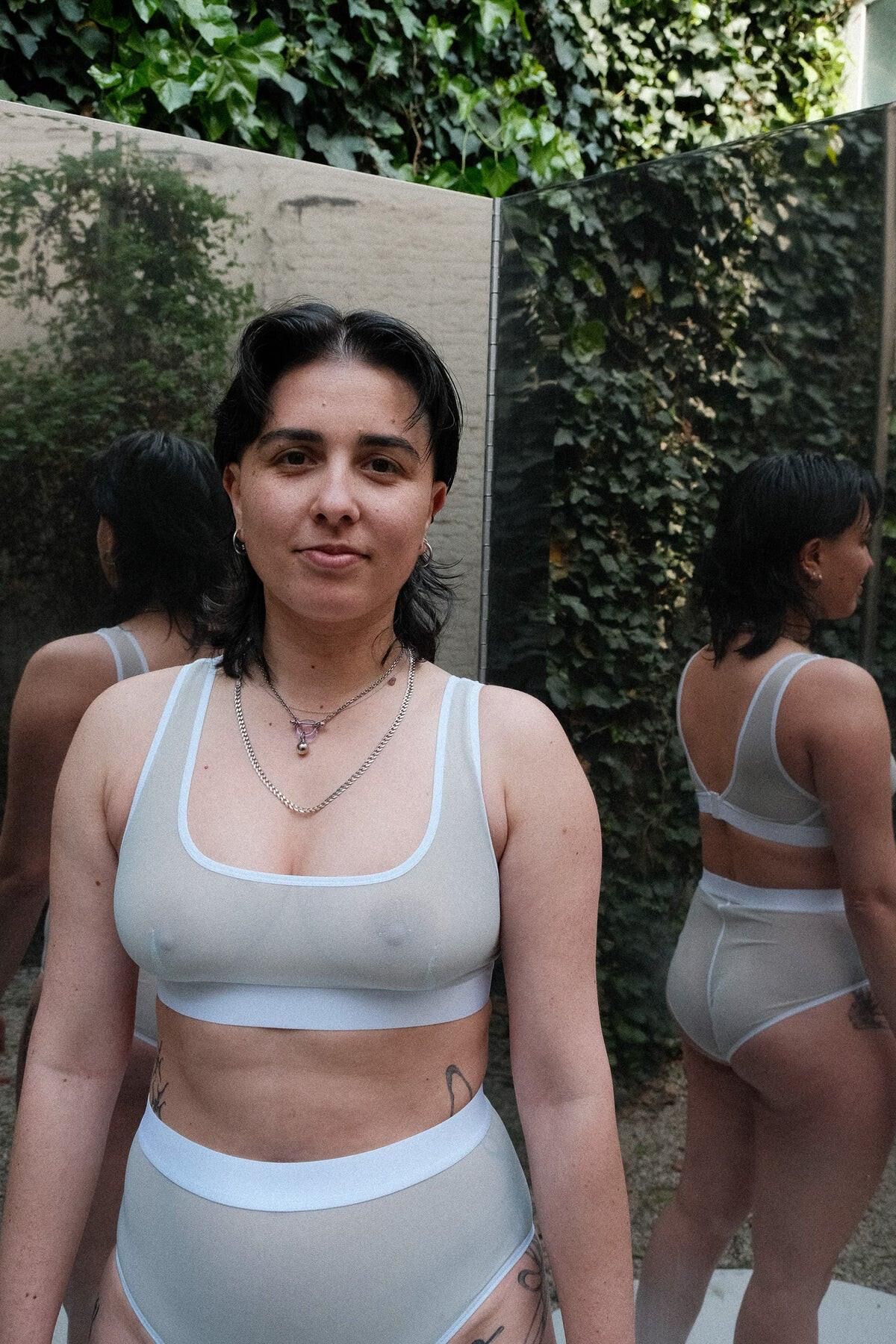 Lafilledo Lingerie et ses putains