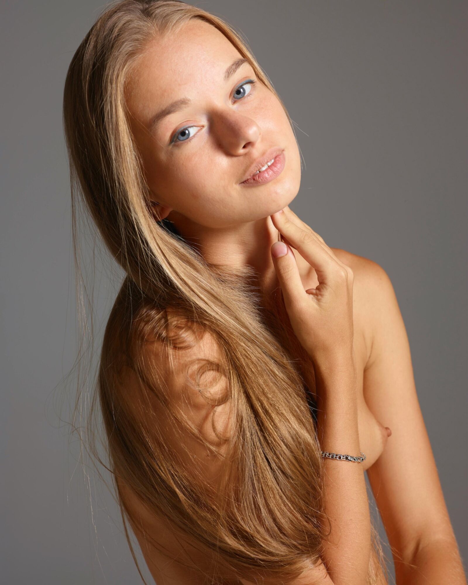 Milena Beautiful blues