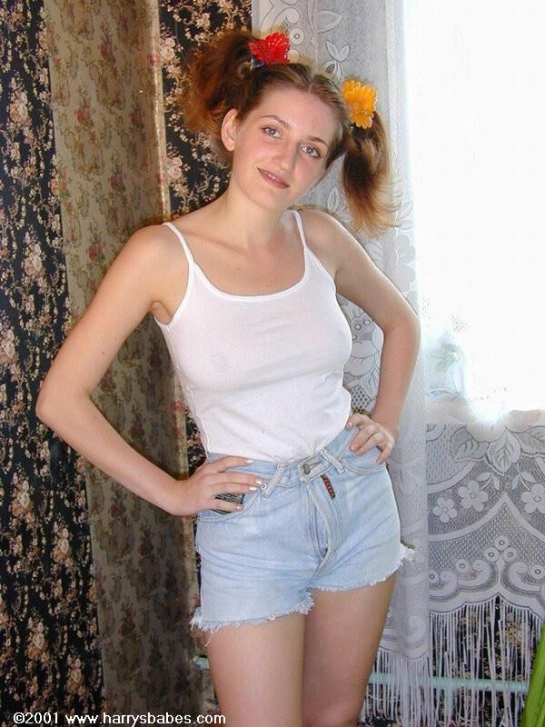 Nelli adolescente