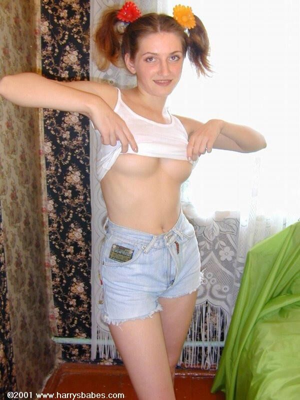 Nelli adolescente