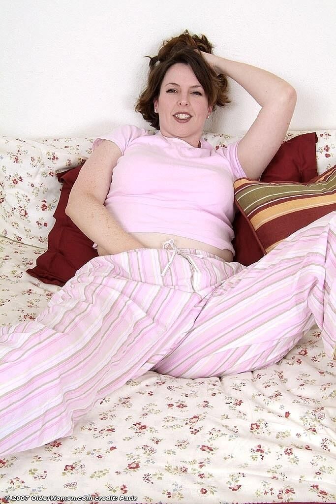 . Isabella chunky MILF from England