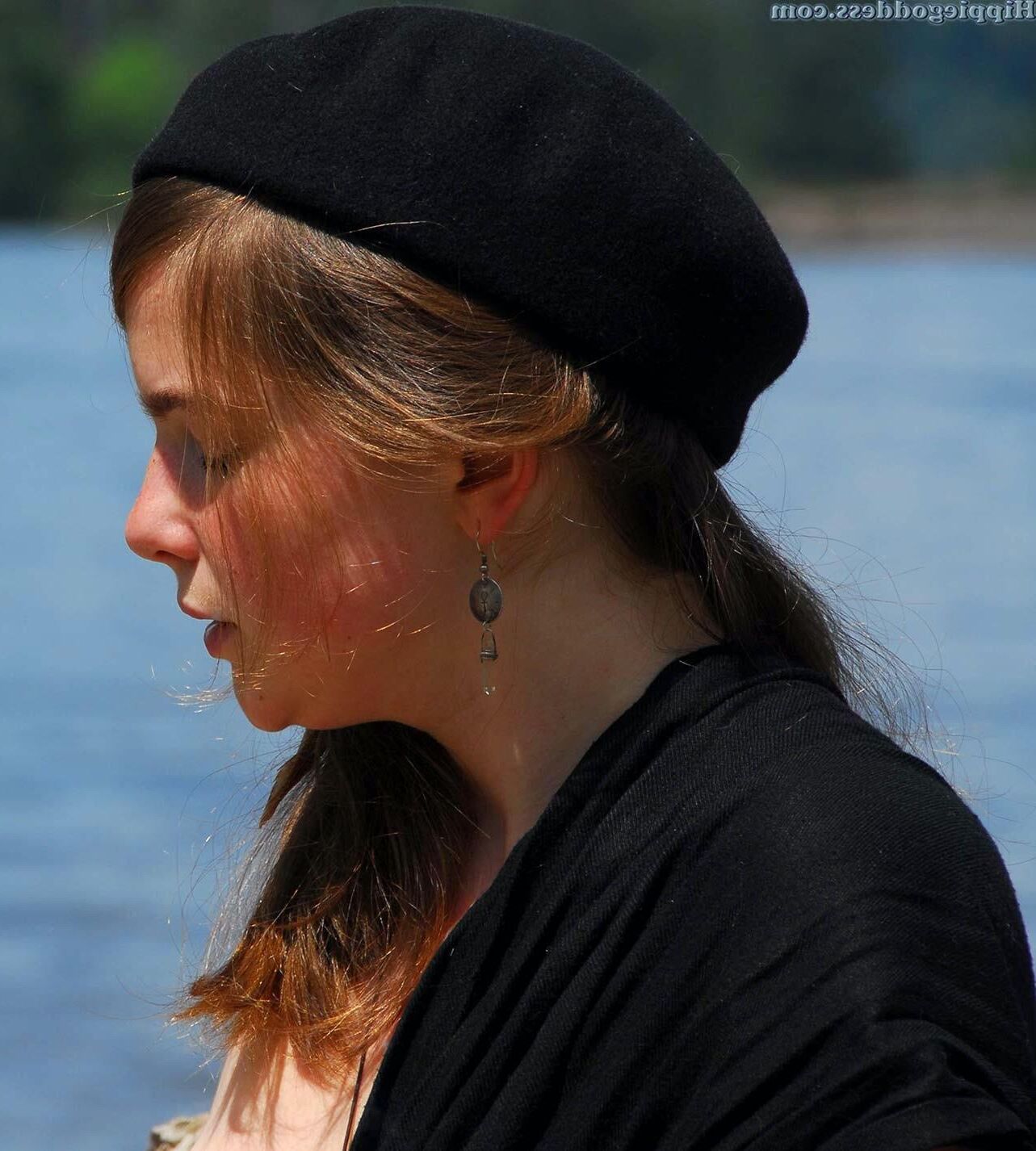 Hippiegoddess Araya Rivers Rand