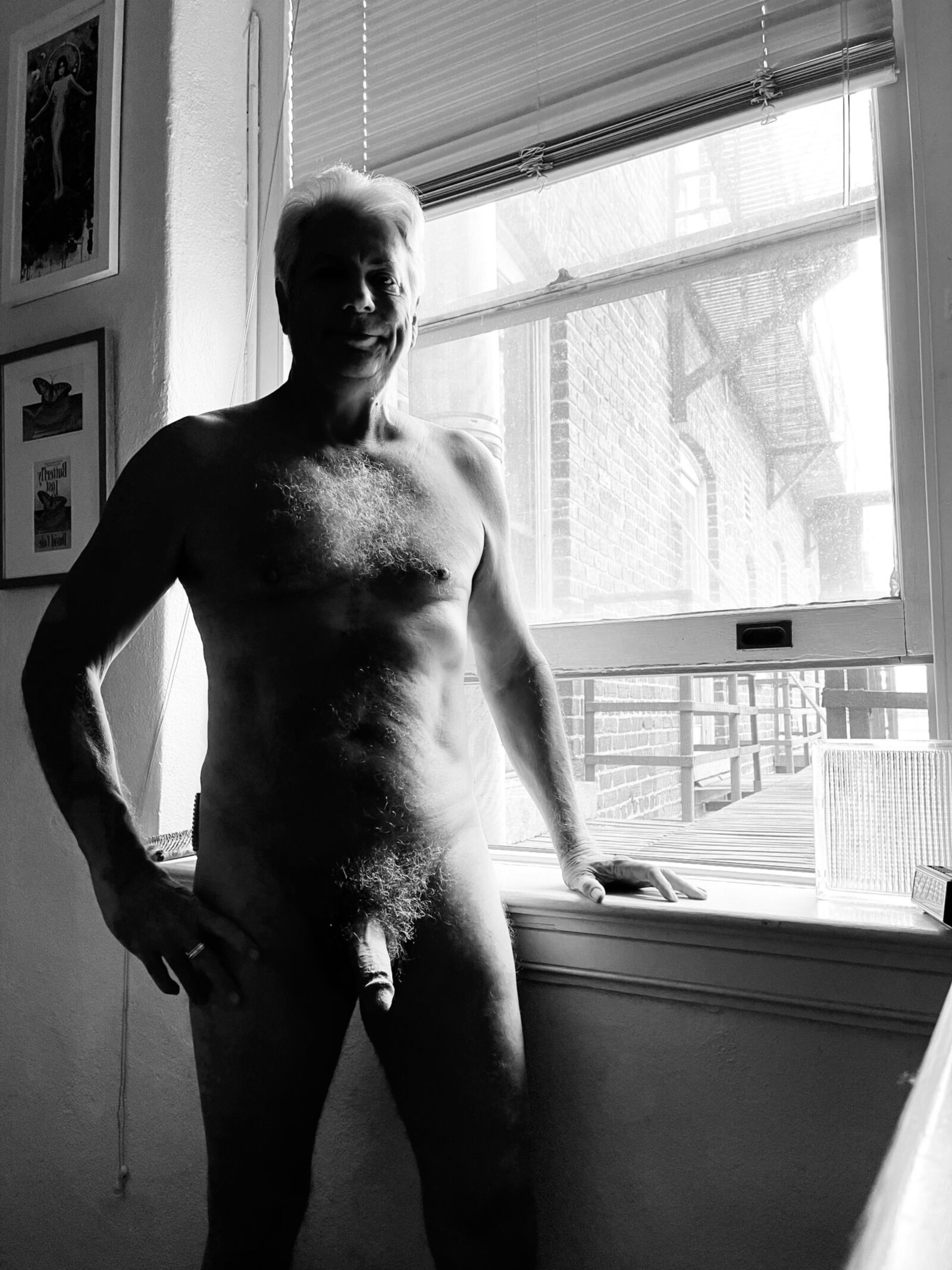 I Love to be Naked in Black and White