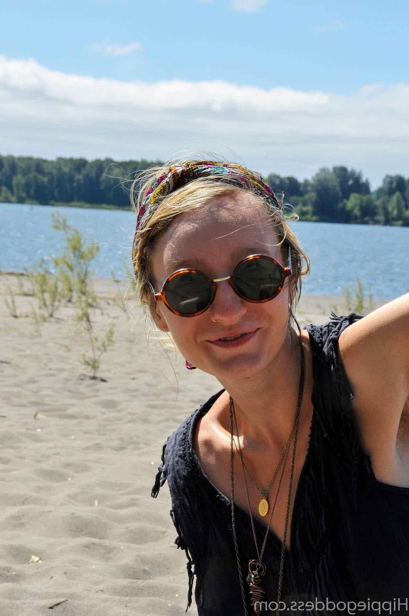 Hippiegoddess Andrómeda Sexier cuando está desnuda