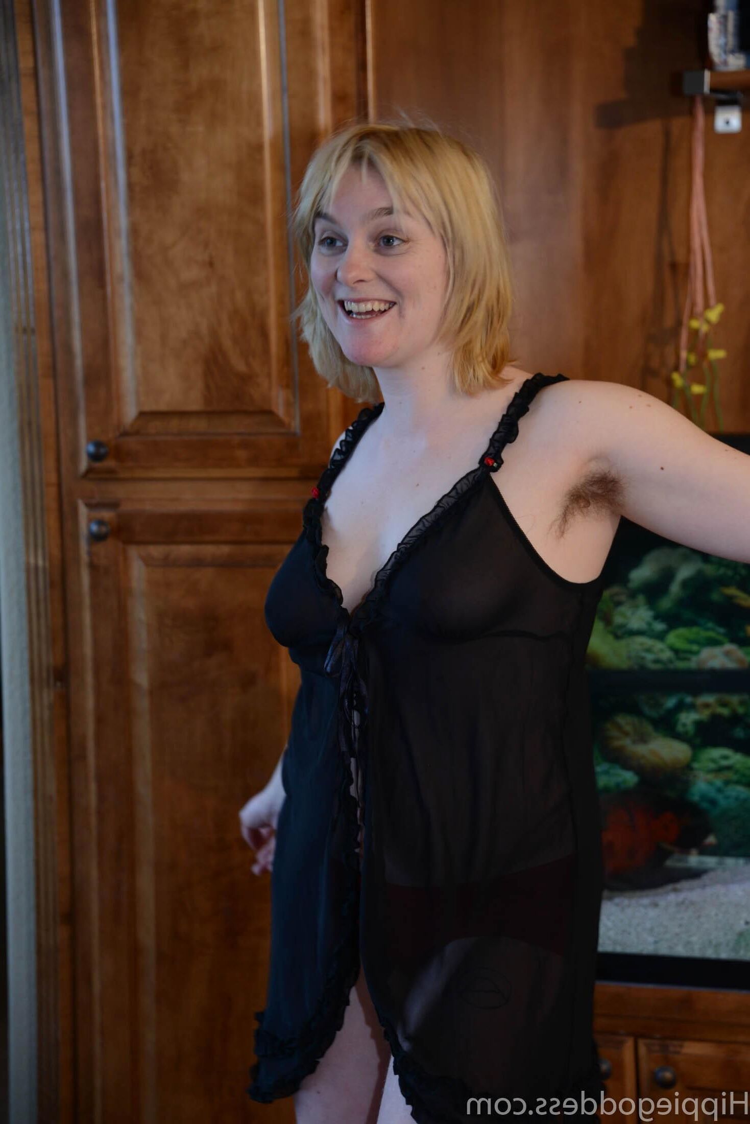 HippieGoddess TESSY SNOWFLOWER Home nudist