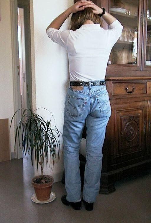 Spank and Shame bushy mature jeans and white top shaving pussy