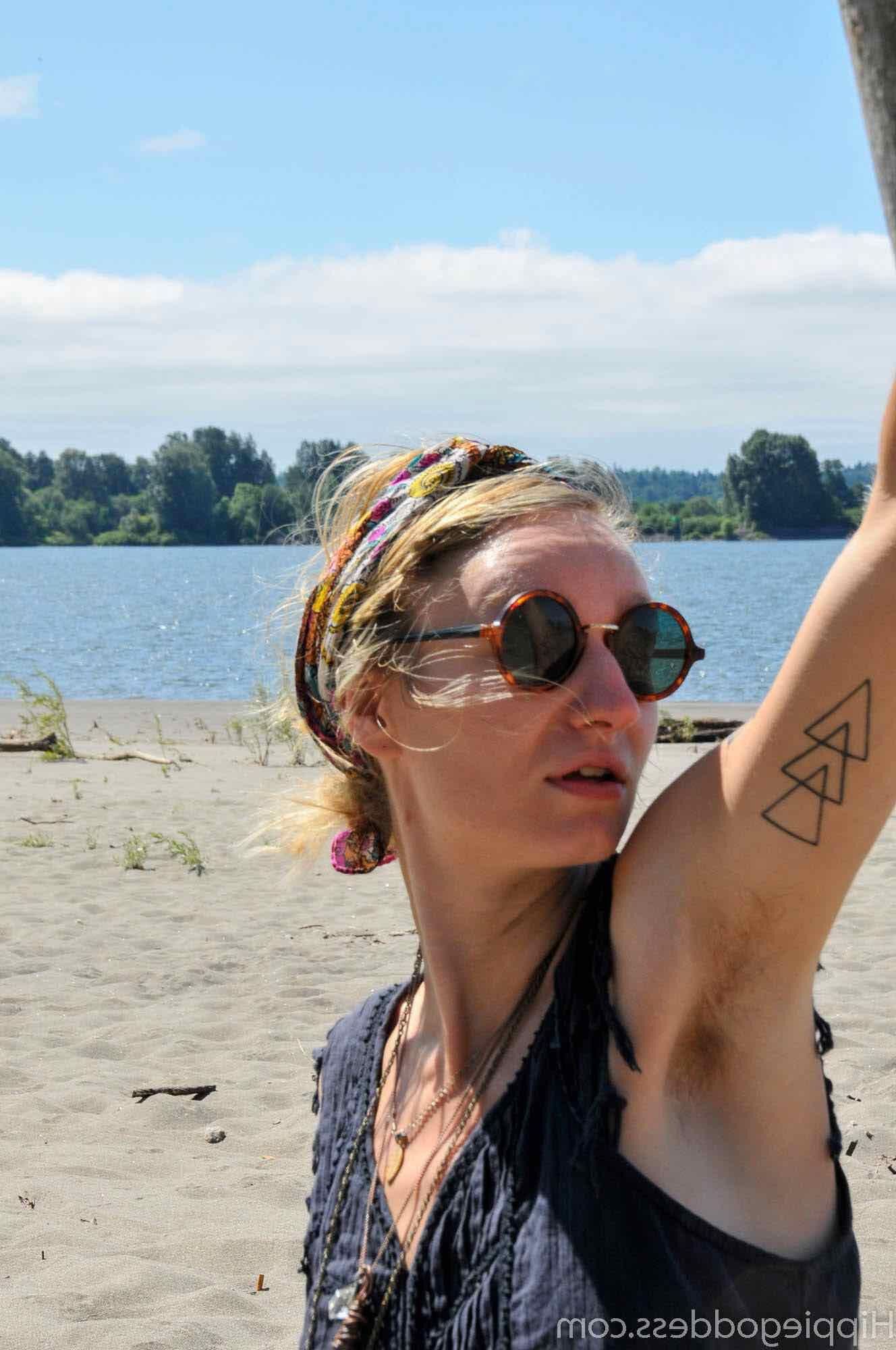 Hippiegoddess Andrómeda Sexier cuando está desnuda