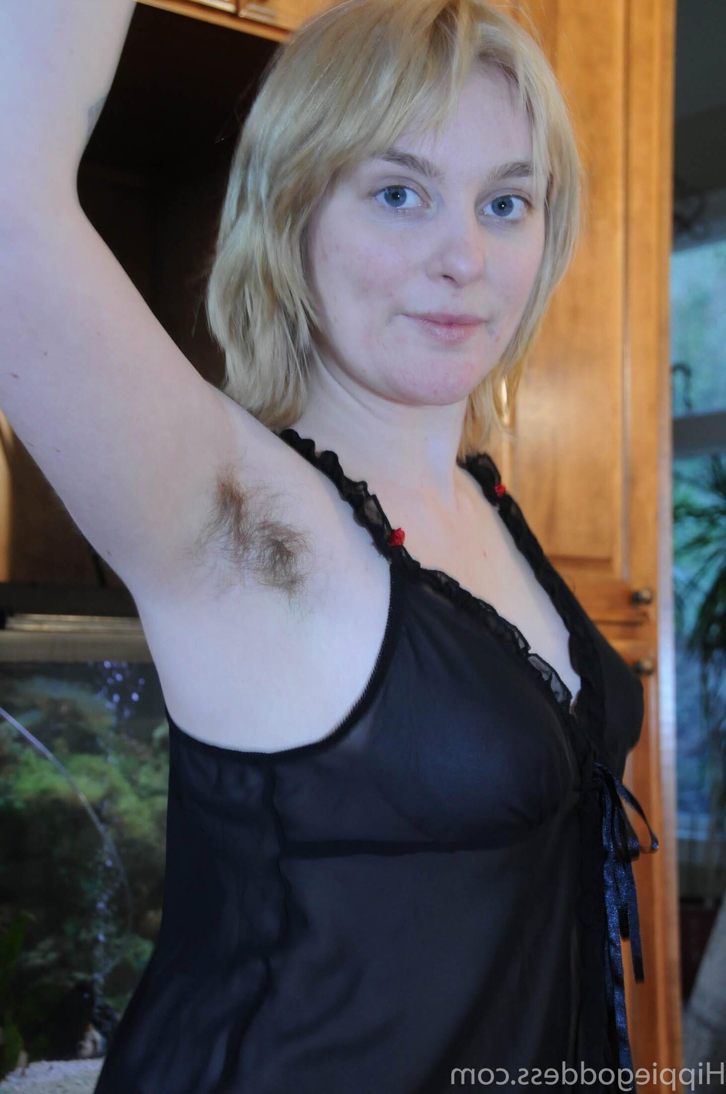 HippieGoddess TESSY SNOWFLOWER Home nudist