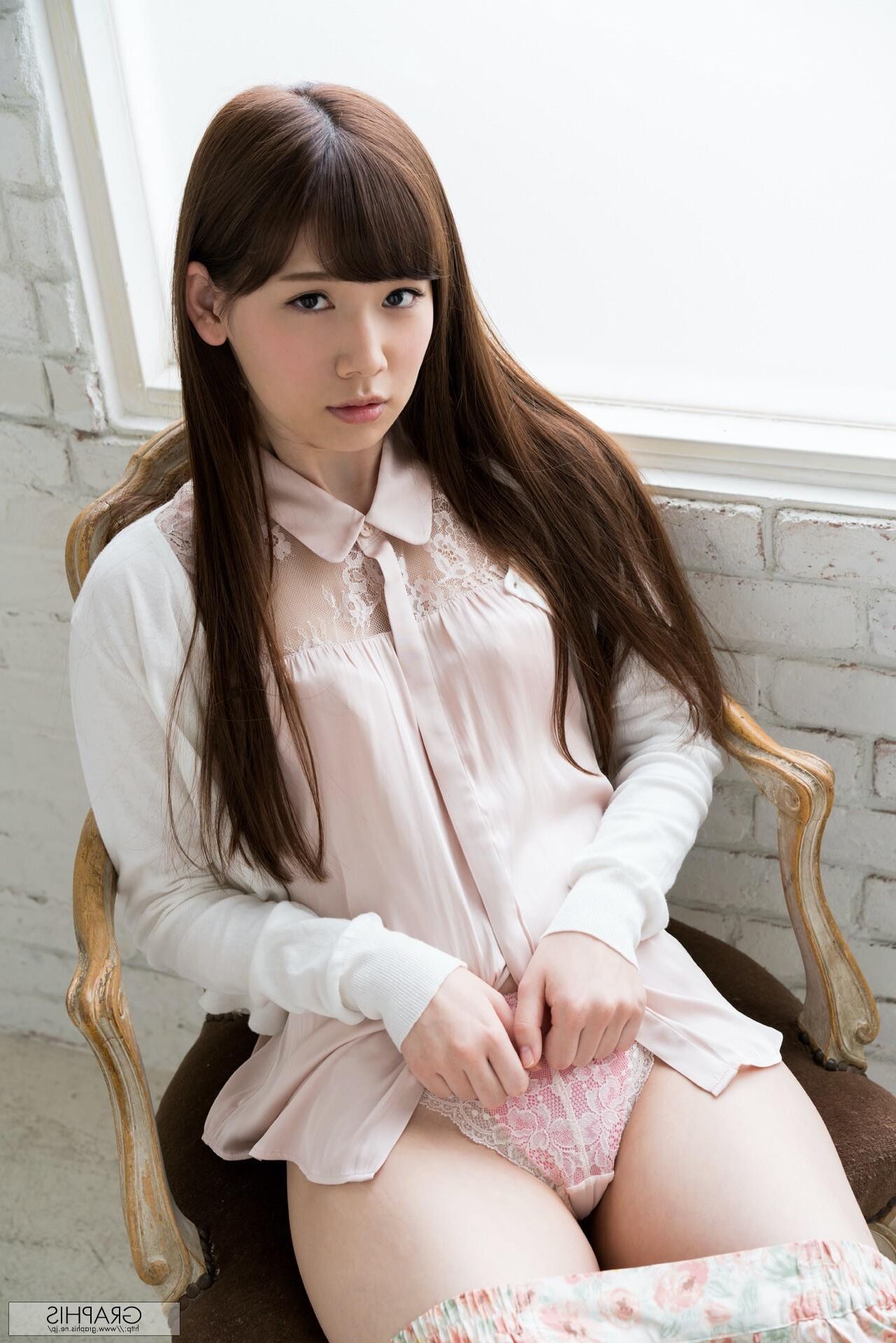 Graphis tsumugi akari un jour de sa vie