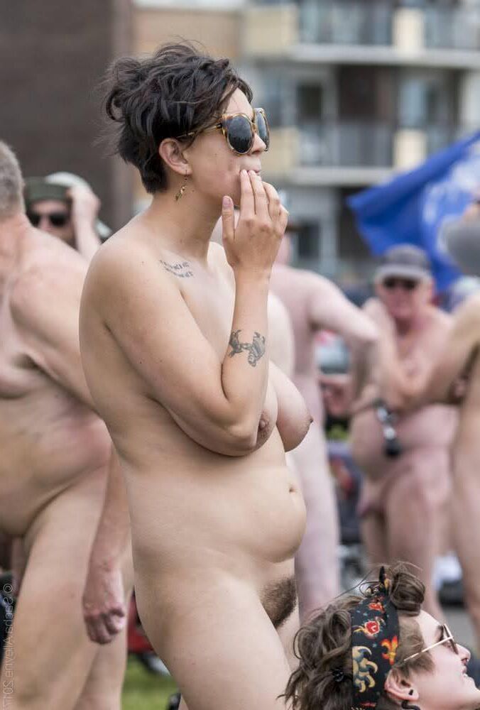 Nude biker with great tits and bush WNBR