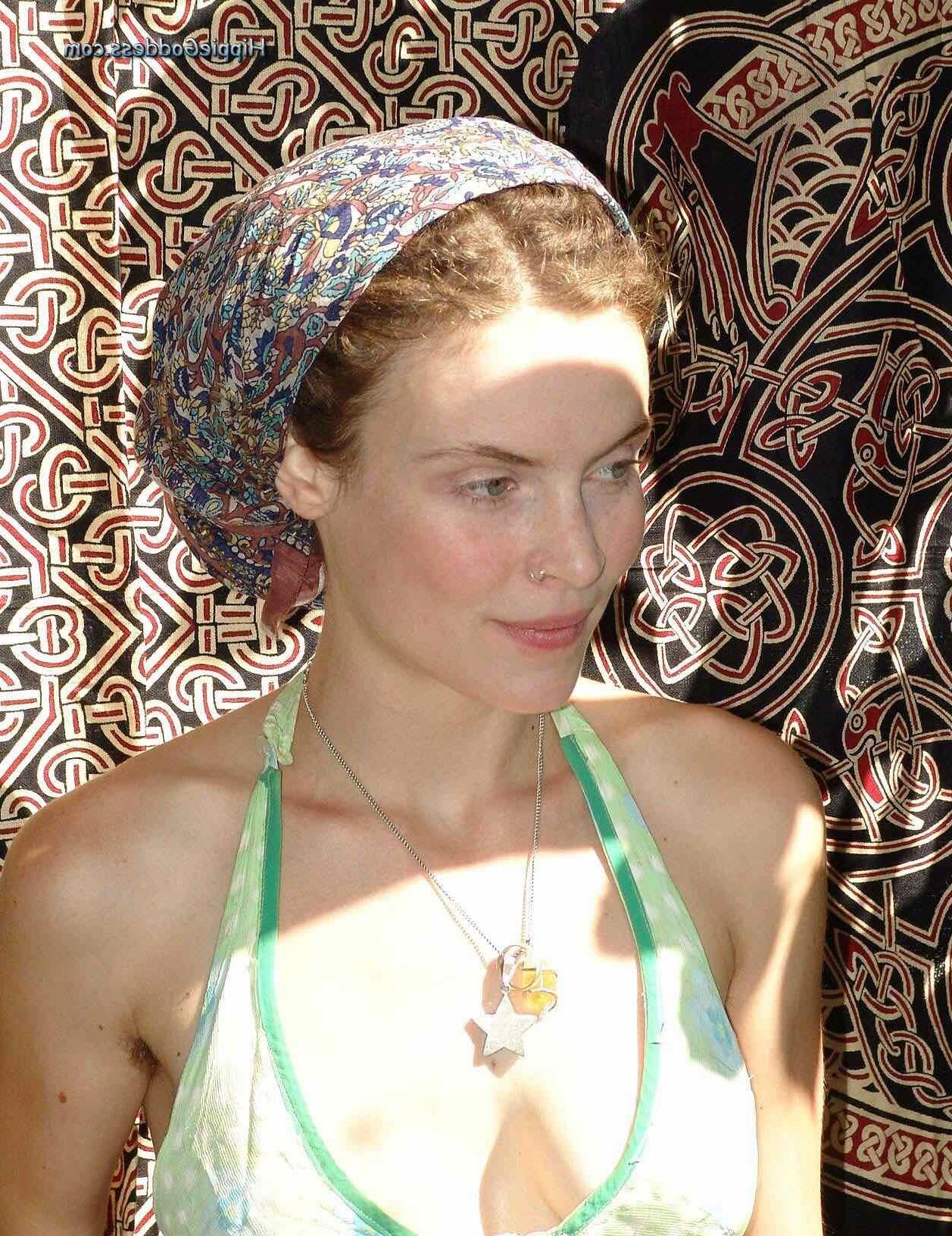 Hippiegoddess entrasse mon voisin nu