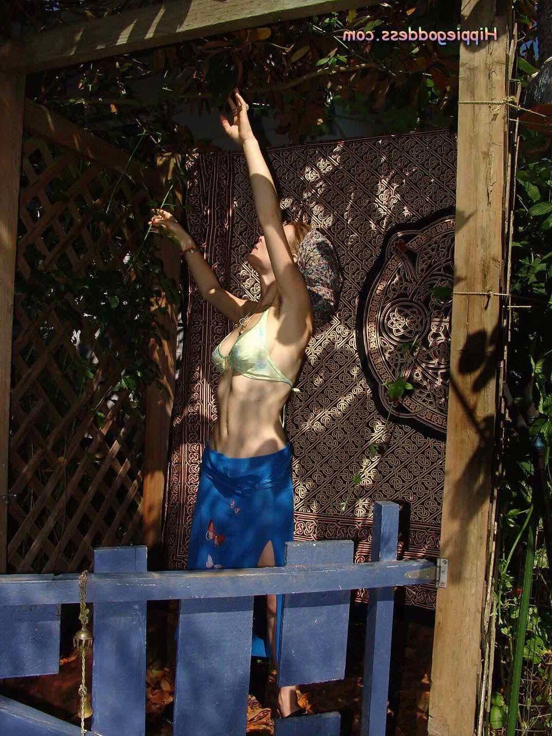 Hippiegoddess entrasse mon voisin nu
