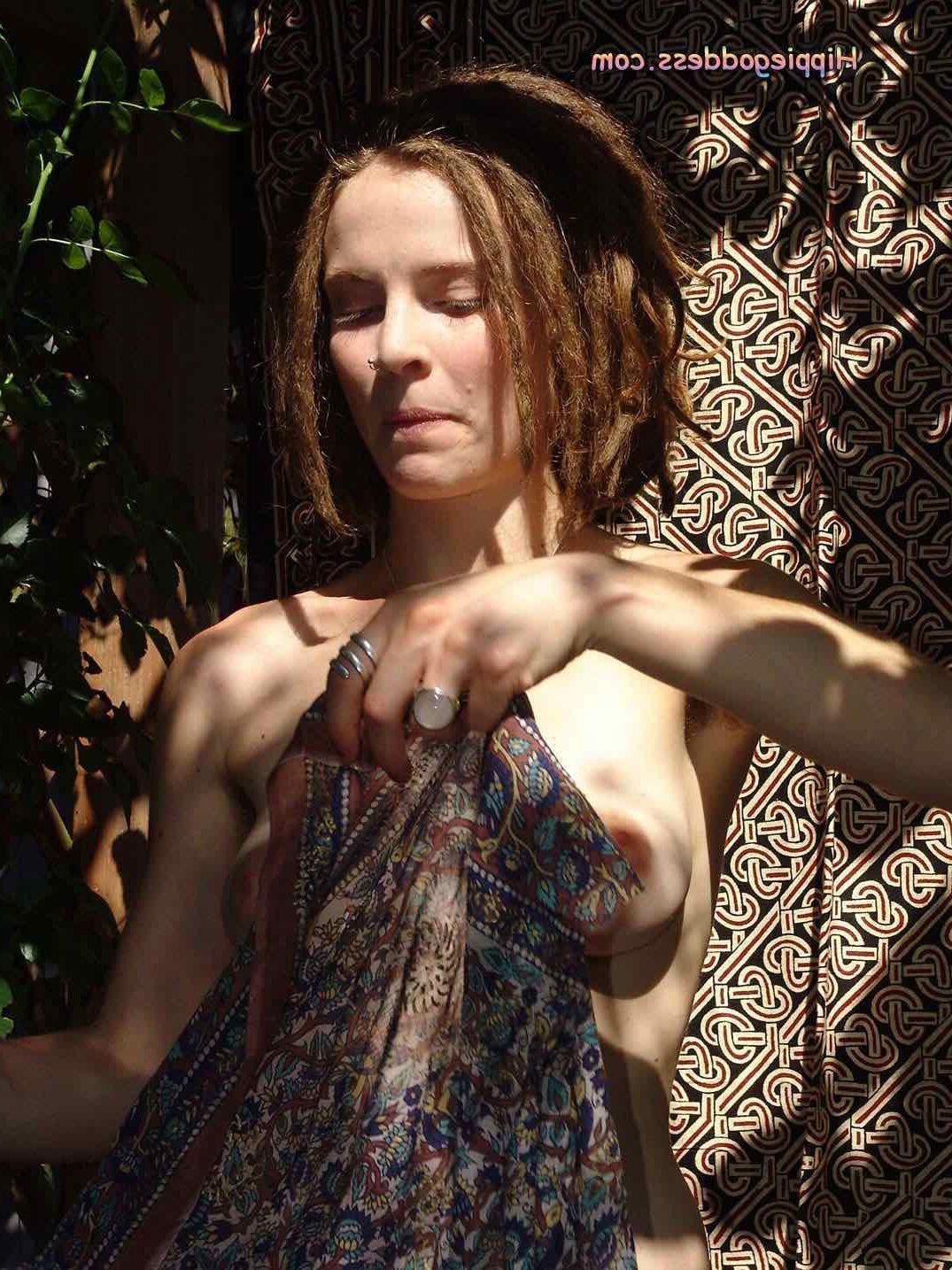 Hippiegoddess entrasse mon voisin nu