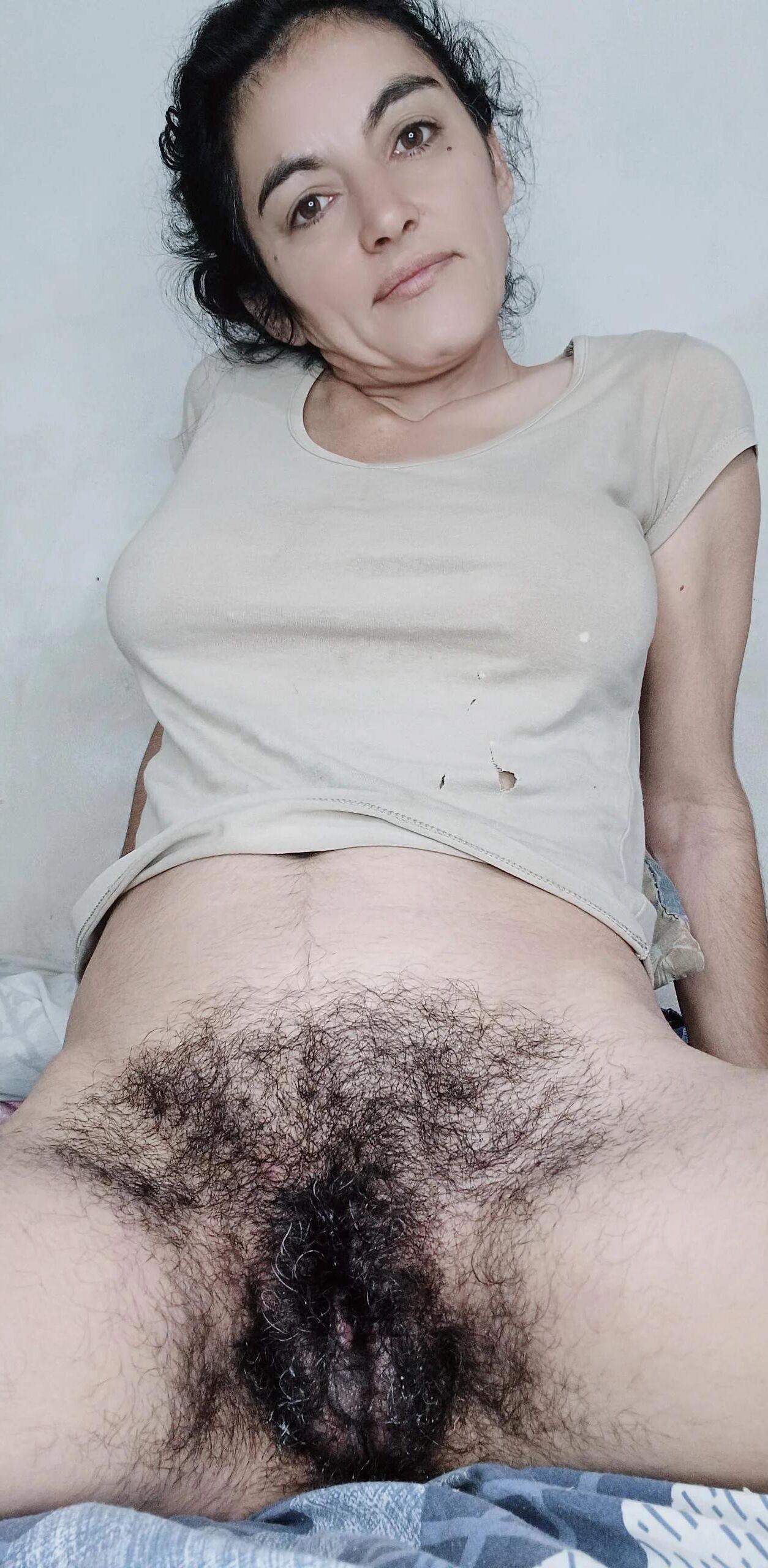 Chatte très poilue Veronika