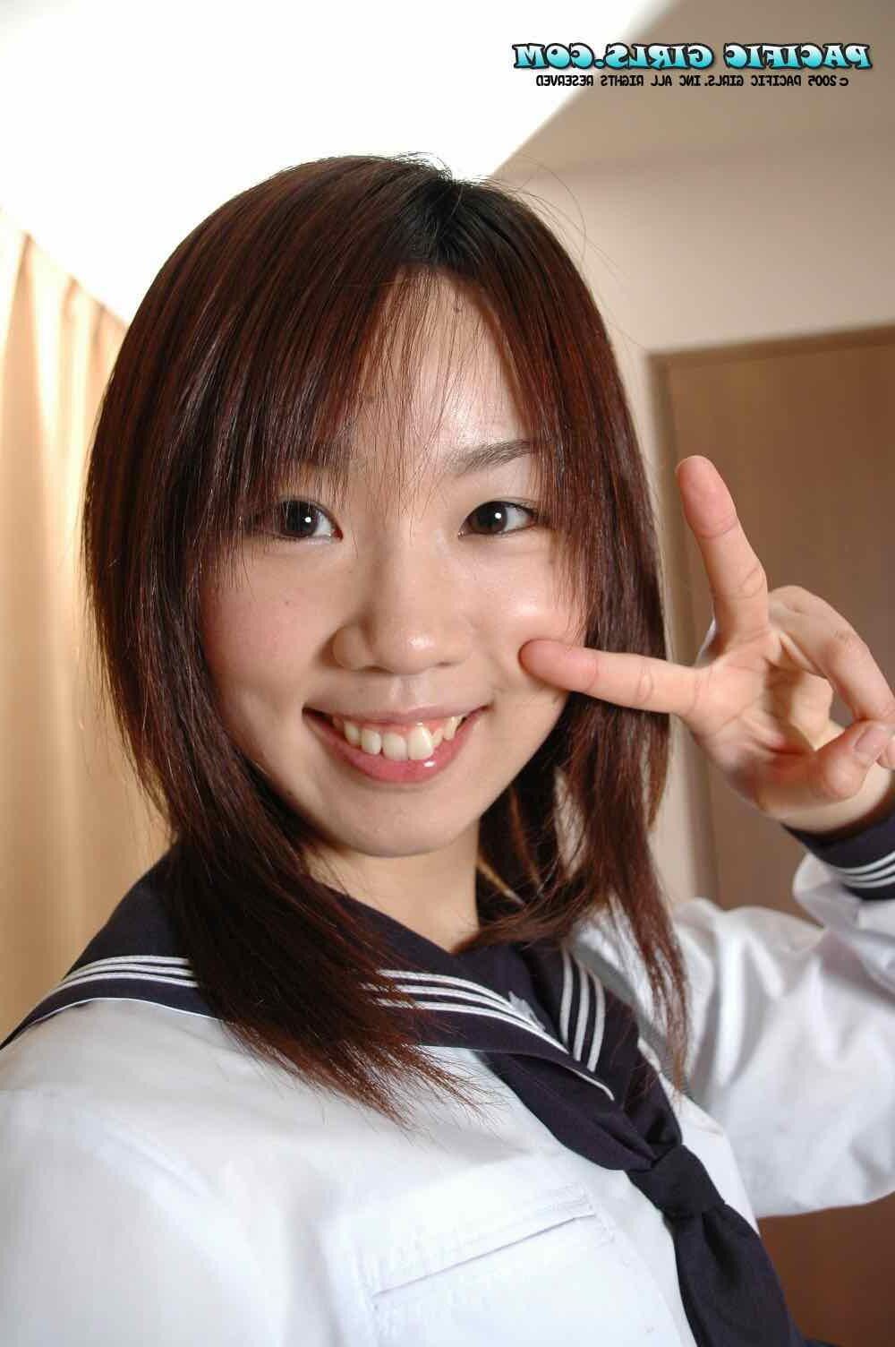 PacificGirls MISATO Playing around