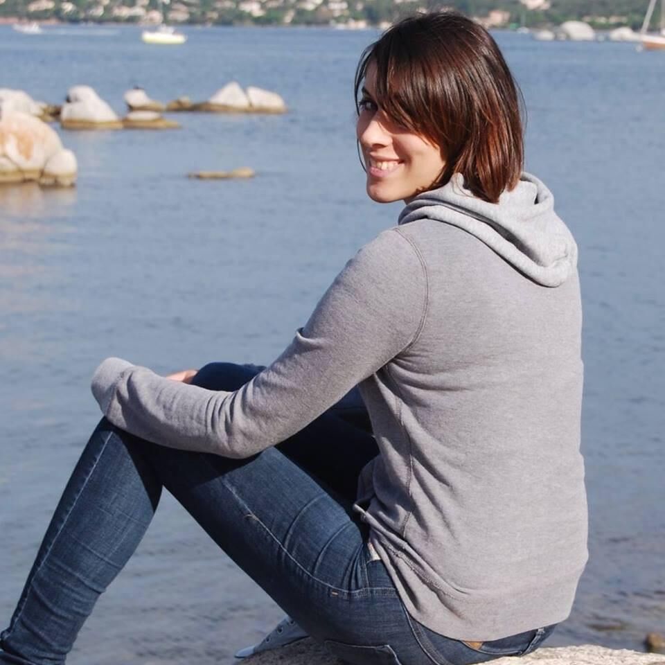 Claire French Natural Girl