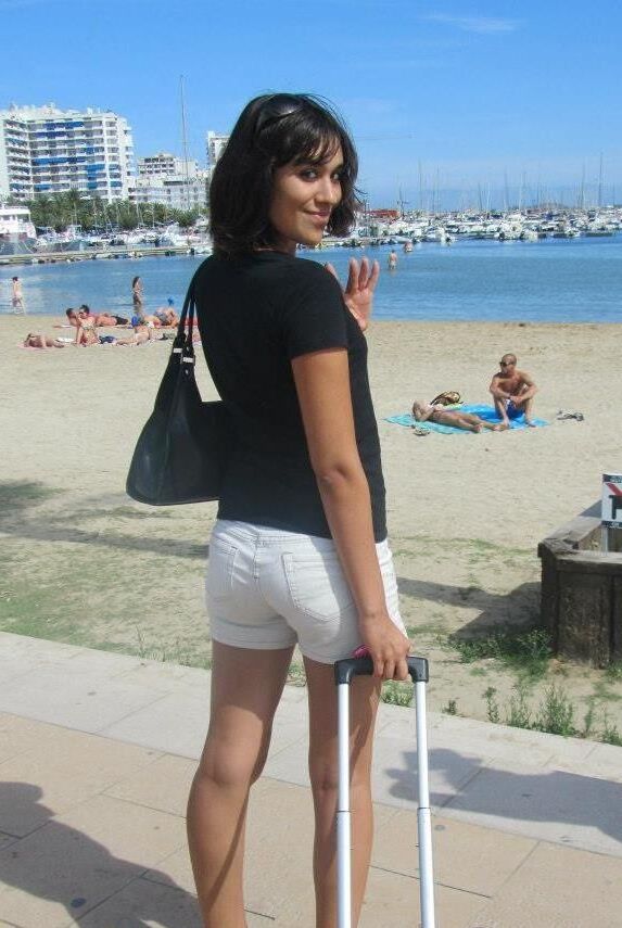 Claire French Natural Girl