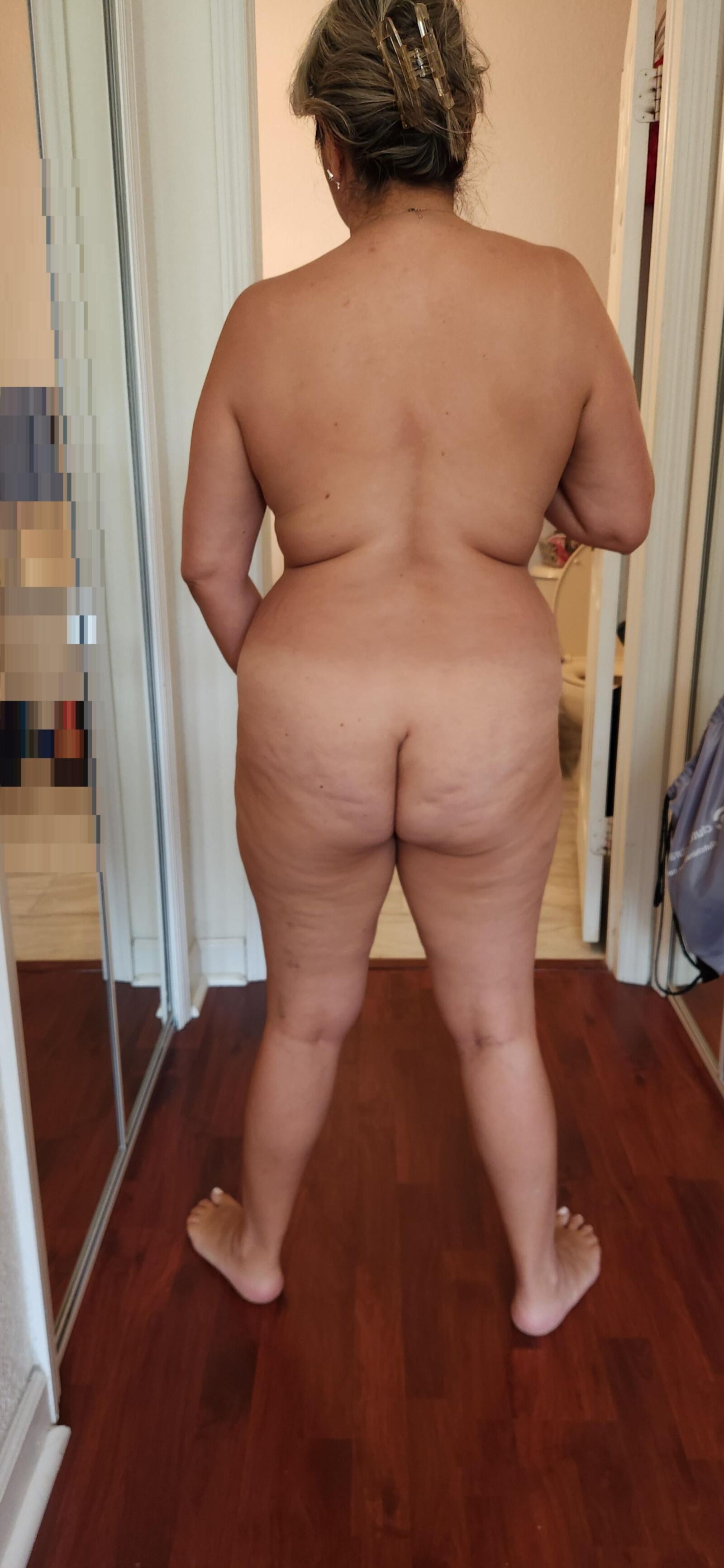 Hefty Woman Hairy or Shaved