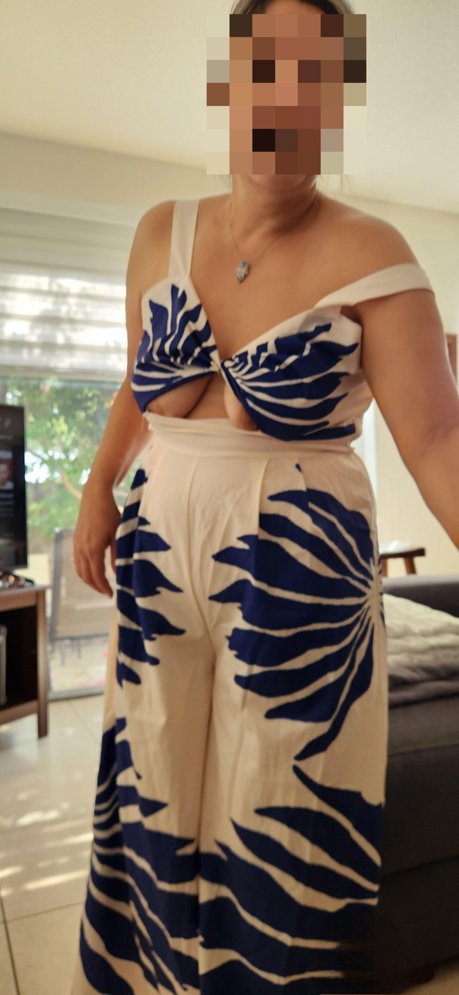 Hefty Woman Hairy or Shaved